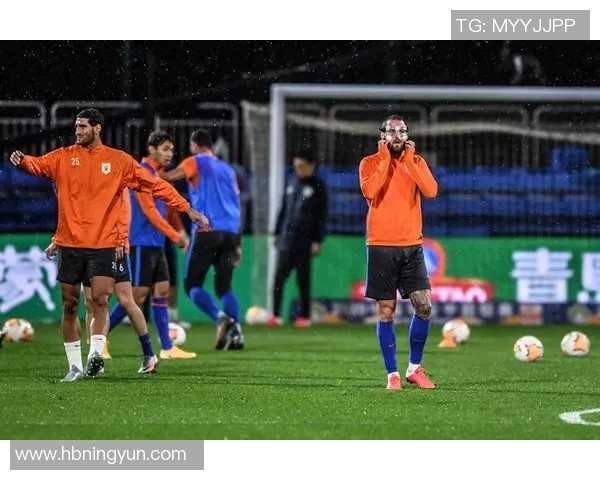 南京足球队与广州足球队赛后复盘分析比赛节奏与关键时刻的深度解读 南京足球队与广州足球队赛后复盘分析比赛节奏与关键时刻的深度解读