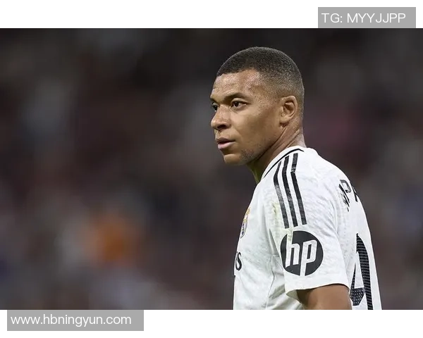 法国足球明星的辉煌历程与传奇故事揭秘 法国足球明星的辉煌历程与传奇故事揭秘