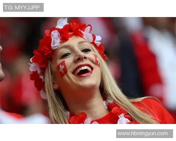 足球明星与女球迷的激情碰撞展现运动魅力与青春活力的完美结合 足球明星与女球迷的激情碰撞展现运动魅力与青春活力的完美结合