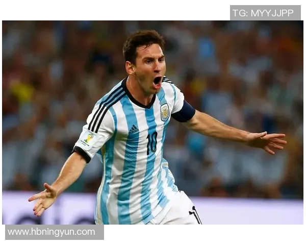 足球明星之巅的传奇旅程揭示了他们背后的努力与荣耀 足球明星之巅的传奇旅程揭示了他们背后的努力与荣耀