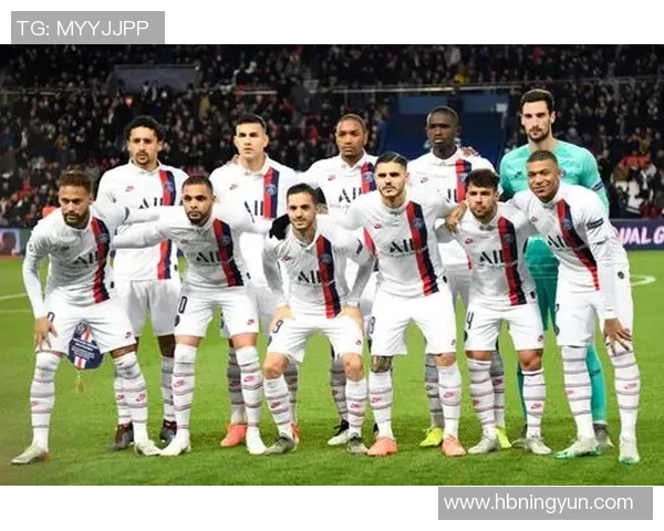 足球明星影响力与成就对比图解分析及其在全球范围内的知名度探讨 足球明星影响力与成就对比图解分析及其在全球范围内的知名度探讨