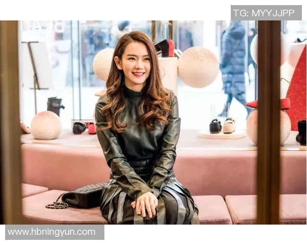 足球明星的时尚上班穿搭解析引领潮流的运动风与职场风的完美结合 足球明星的时尚上班穿搭解析引领潮流的运动风与职场风的完美结合